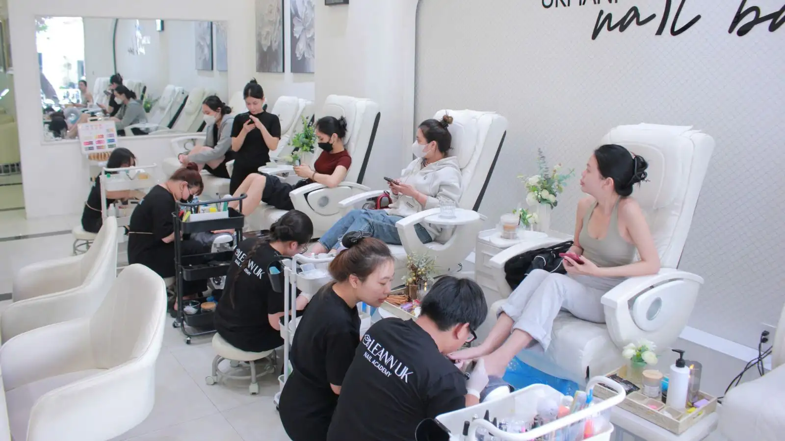 Học nail đi Mỹ