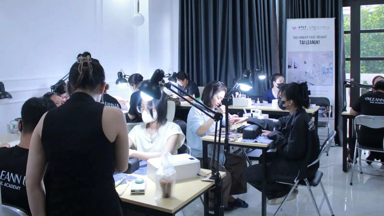 học nail đi Mỹ