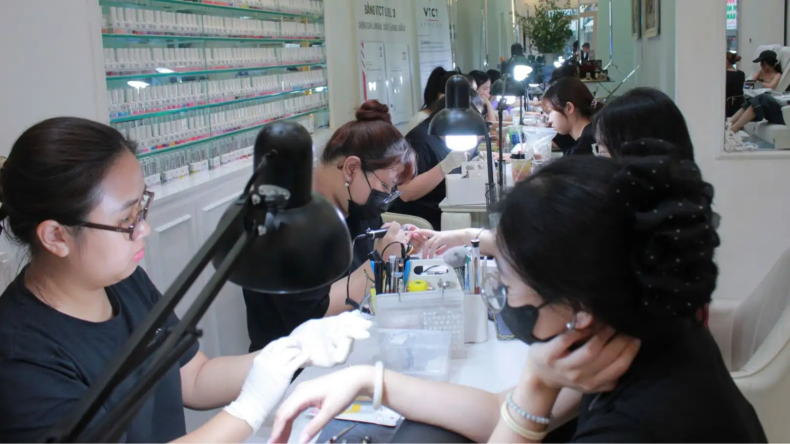 học nail VTCT