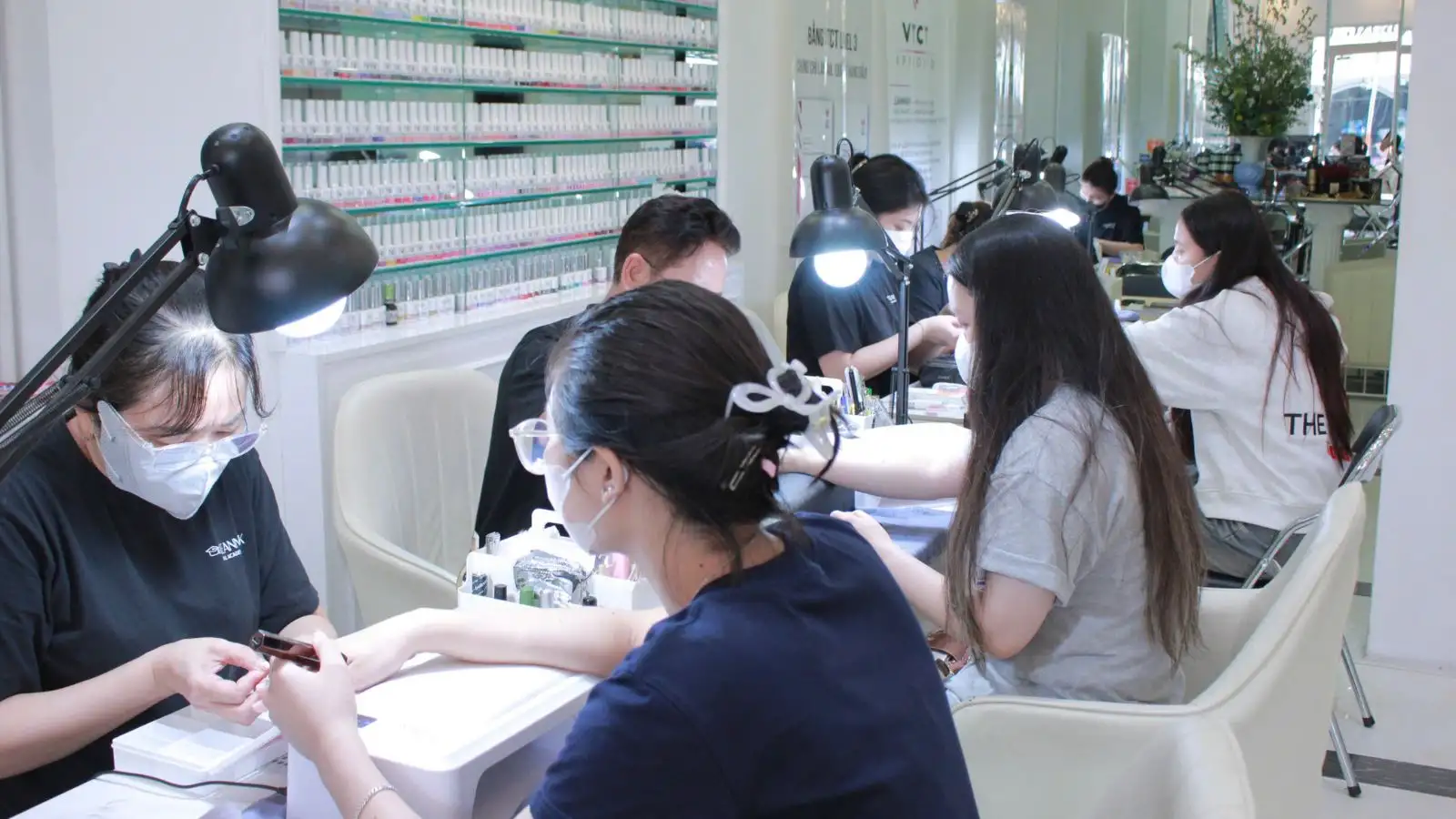 Học nail VTCT