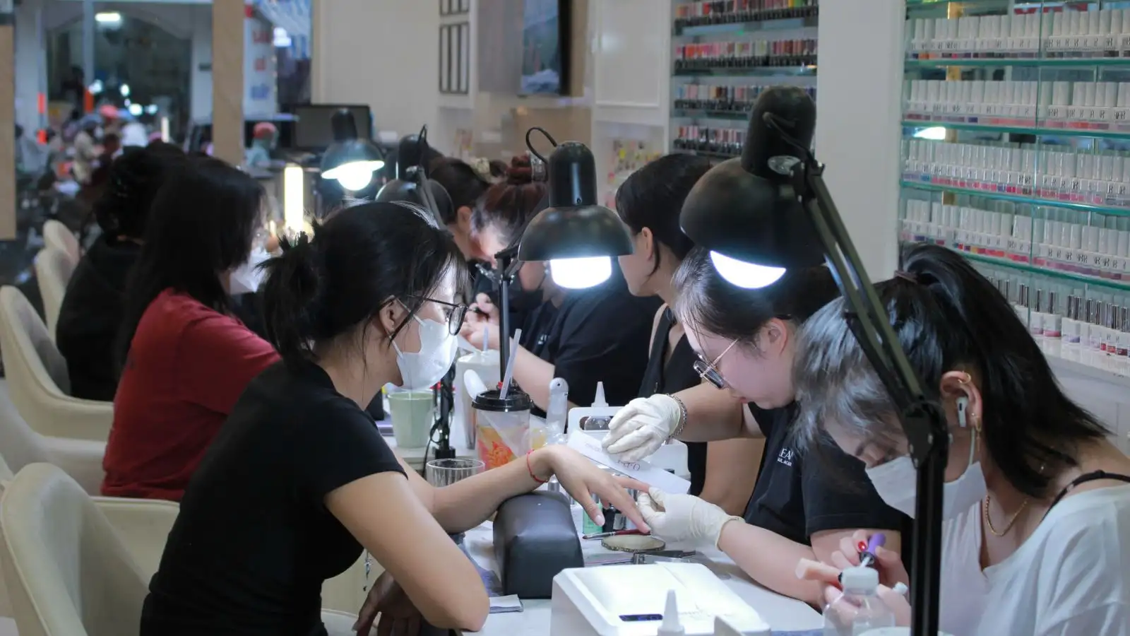 học nail quốc tế