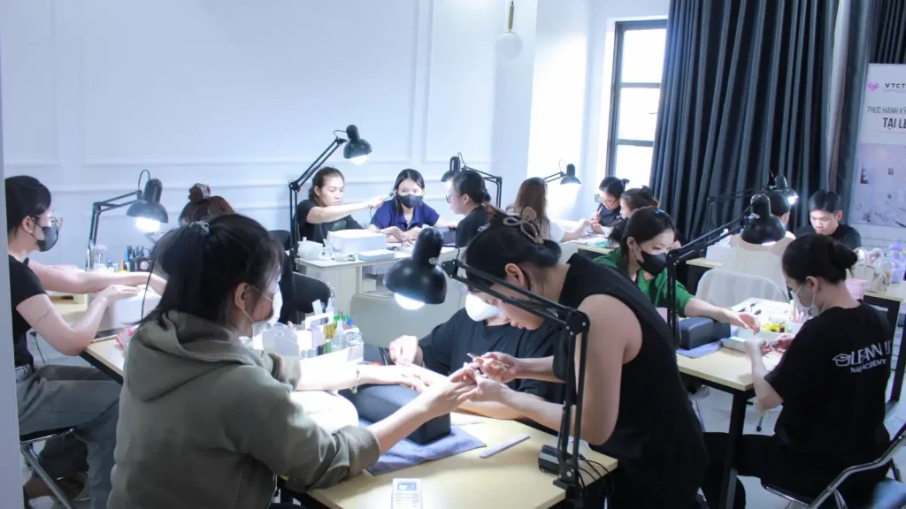 trung tâm dạy nail