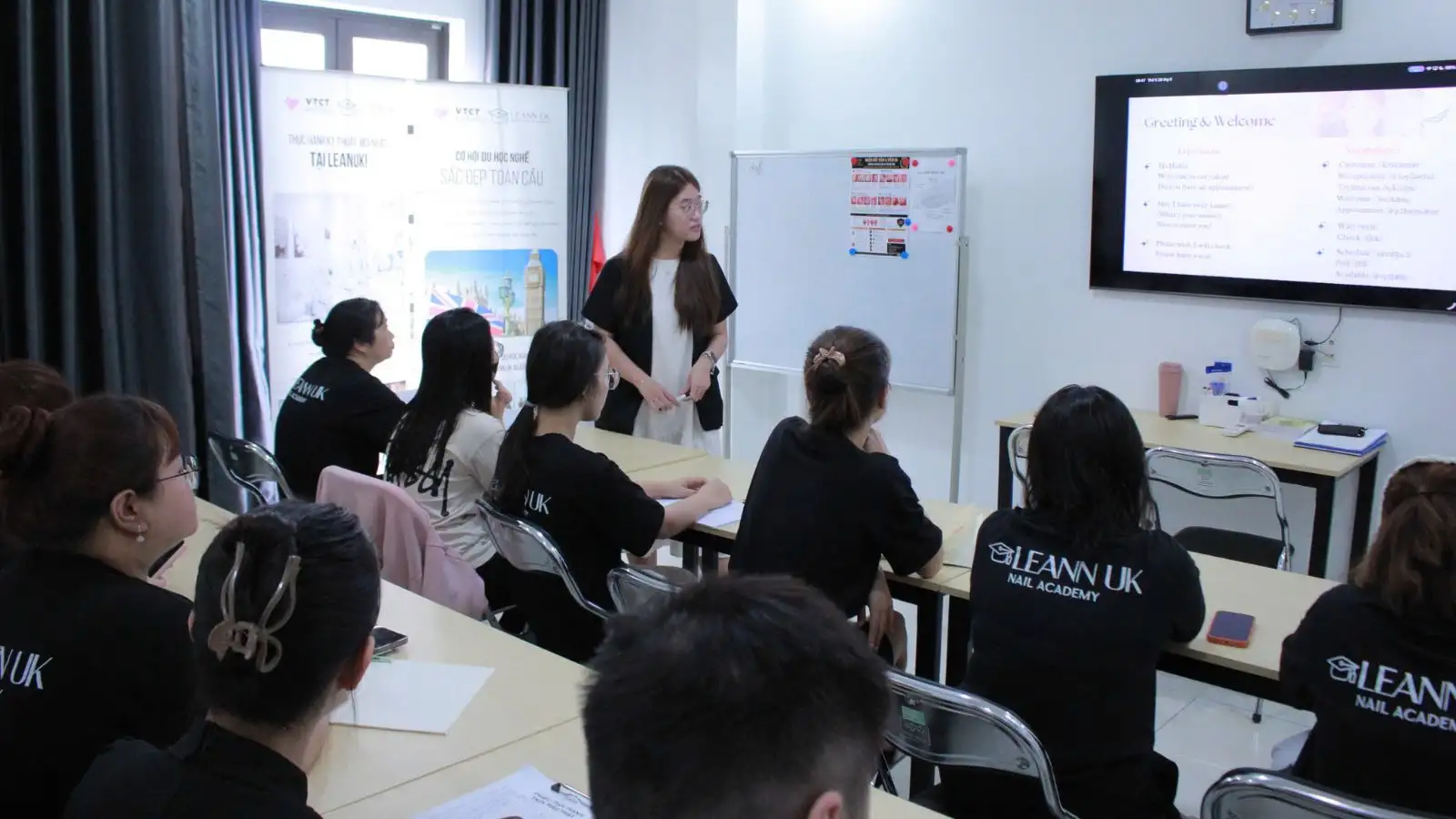 học nail đi nước ngoài
