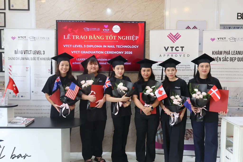 Học viên Leann UK hoàn thành khoá học VTCT Tháng 08.2026